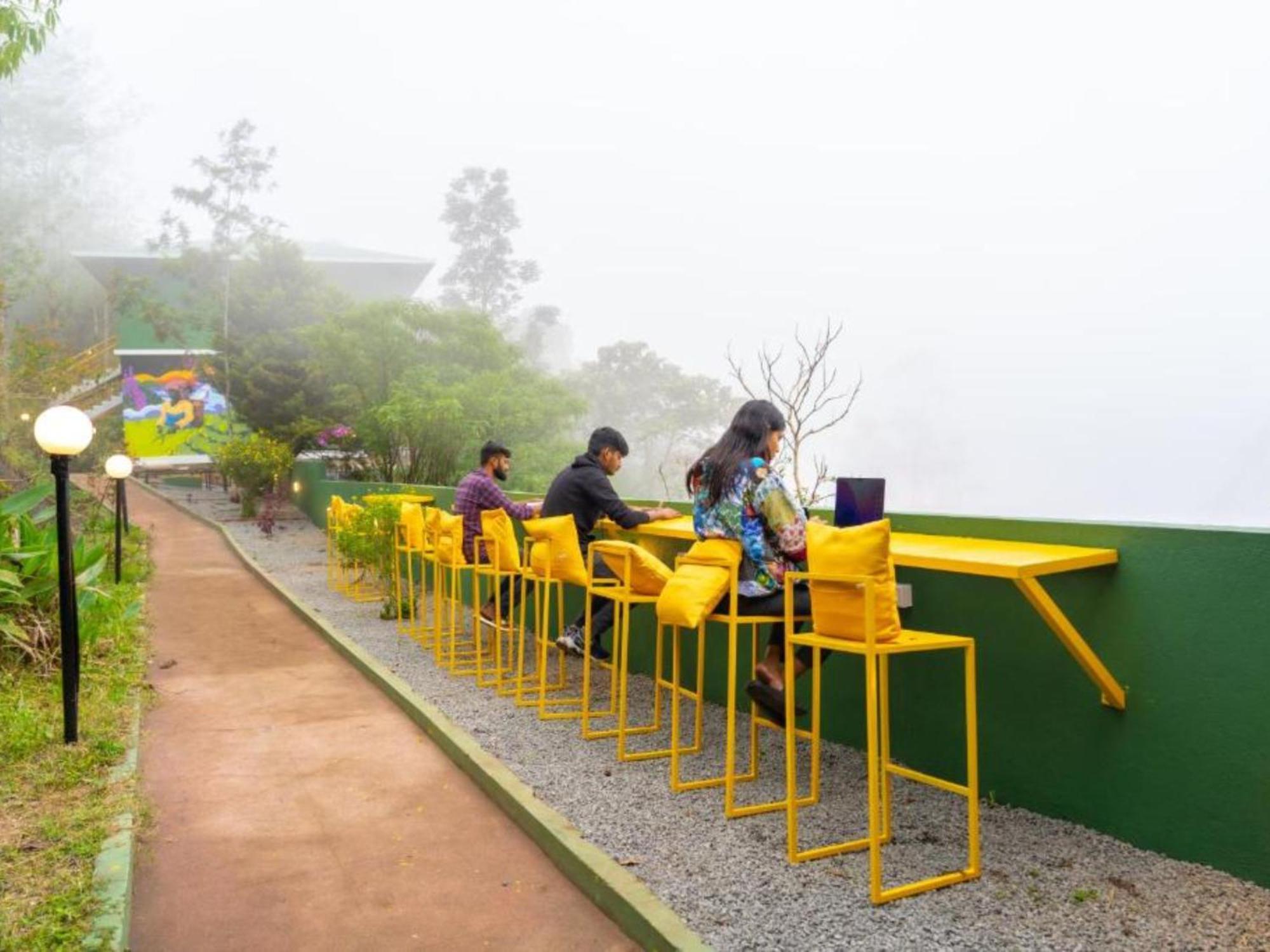 The Hosteller Munnar Exterior photo